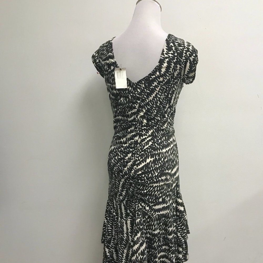 Betsey Johnson black cream midi wiggle short sleeve v neck dress L NWT - Picture 6 of 9